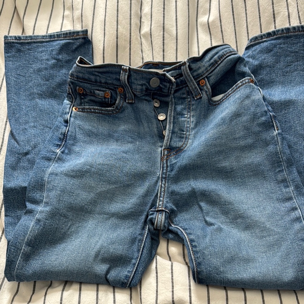 Levi jeans